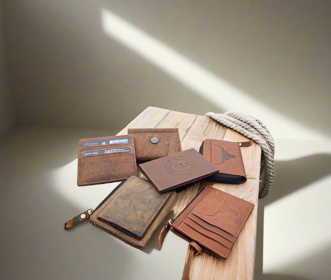 GRAY CREDIT CARD HOLDER