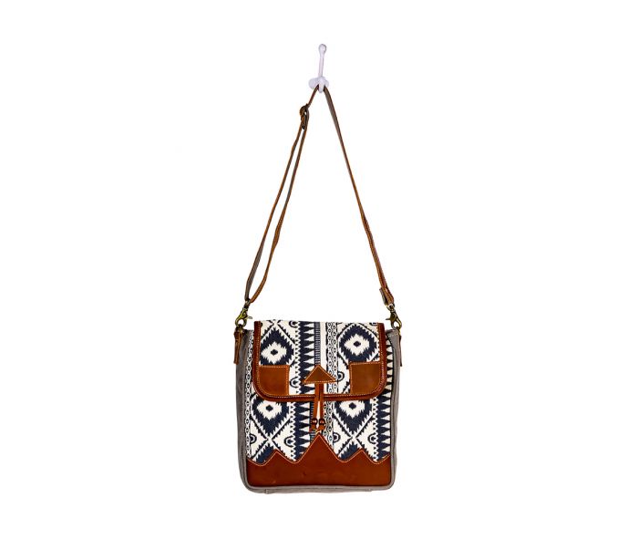 SONOMA WAY SHOULDER BAG