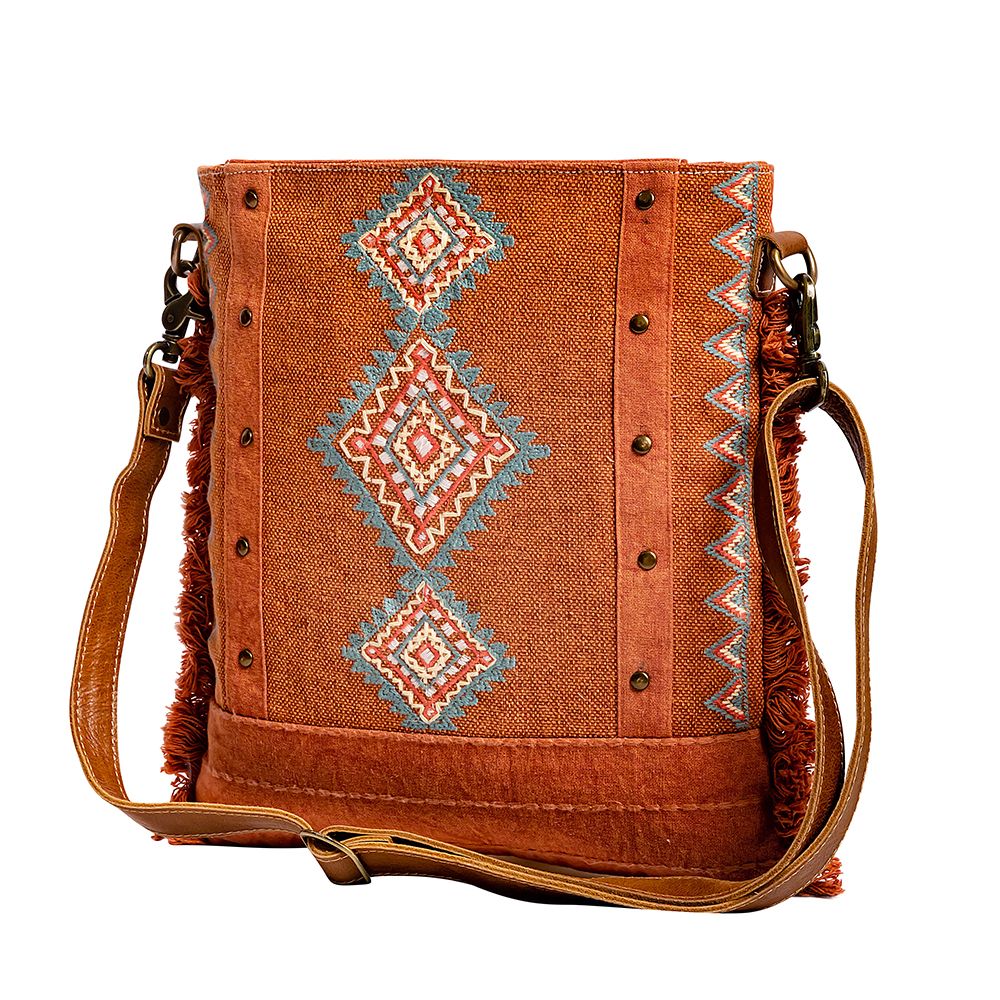 DIAMOND TRAIL SHOULDER BAG