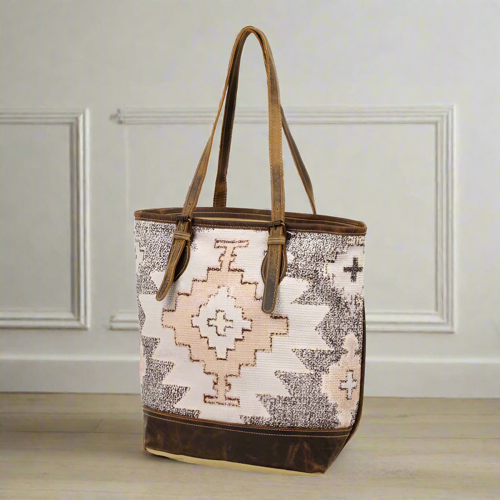 NEAT TOTE BAG