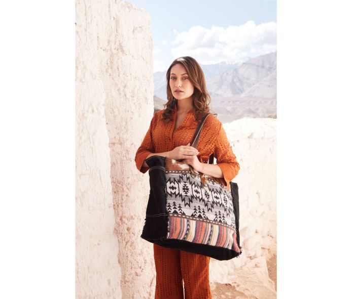 ABURNEE WEEKENDER BAG