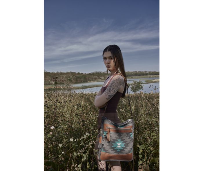 STARFIRE AZTECA SHOULDER BAG