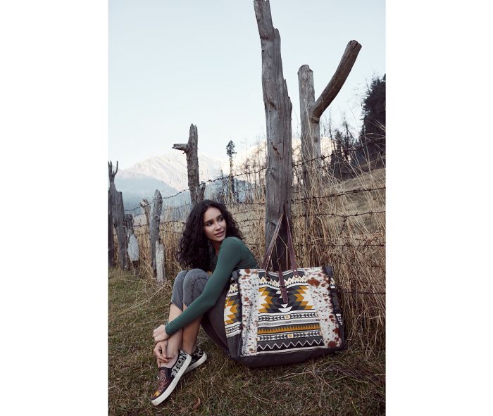 TRILANG WEEKENDER BAG