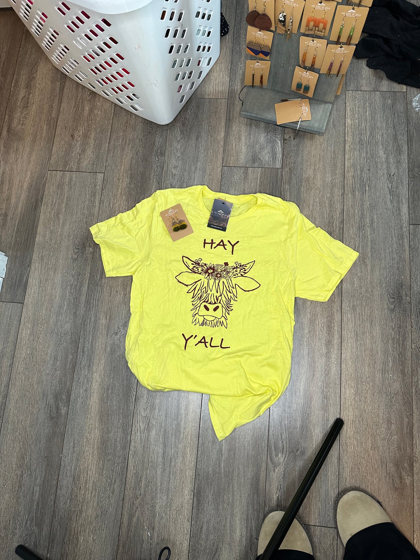 Hay Y ’all HIGHLAND COW T-SHIRT (YELLOW)