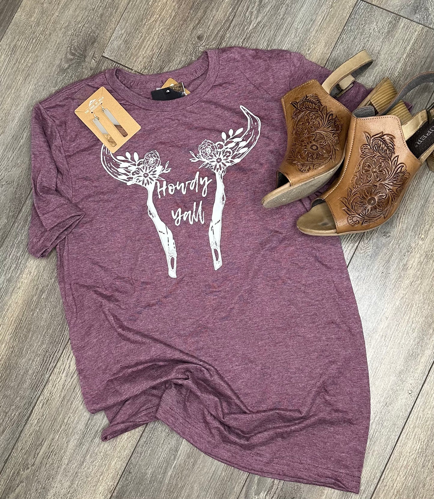 Cow skull Howdy Y’all T Shirt